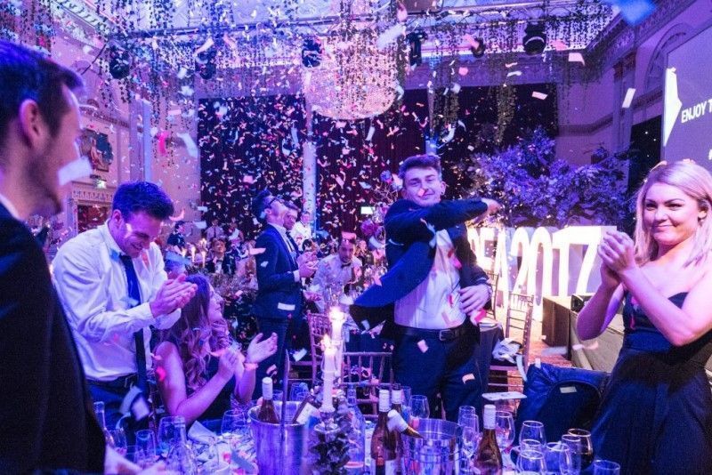 Nominations for the #DEA2019 close on Friday❗️
The <a href="/UKDEA/">DEAs</a> celebrate every component of a successful #onlinebusiness, from enigmatic #leadership to forward-thinking development and cutting-edge #creative.

Submit your entry today👇🏻:

bit.ly/2L2vJ2J 

#awards #digital