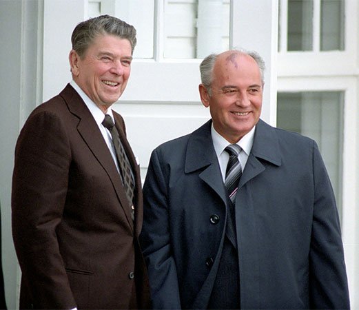 ICGHistory's tweet photo. All the best to our historians (and non historians) for tomorrow. Here's Regan and Gorbachev smiling and wishing you well. #aspiretosucceed #learningwithoutlimits #joinGHS #ASHistory #GHSHistory https://t.co/6TRj16kLxj