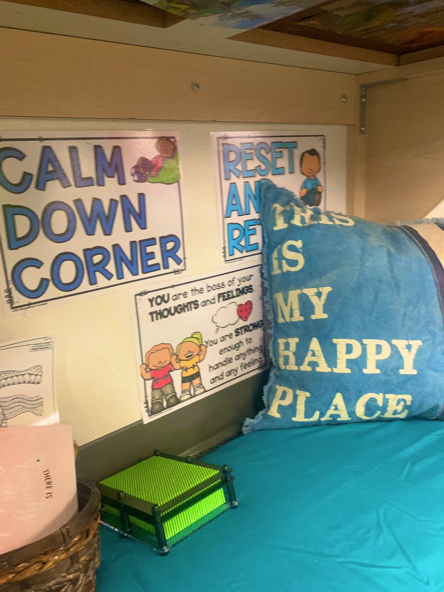 CounselorGil's tweet image. Such amazing first day happenings around the @avocadogators hallways!! #firstdayfeelings w/ @joy92118 #calmcorners w/ @KatherineODono2 &amp;amp; #youbelongcv w/ @TracyGeisinger!! This school year is off to a great start 🤗 🥑 🐊!