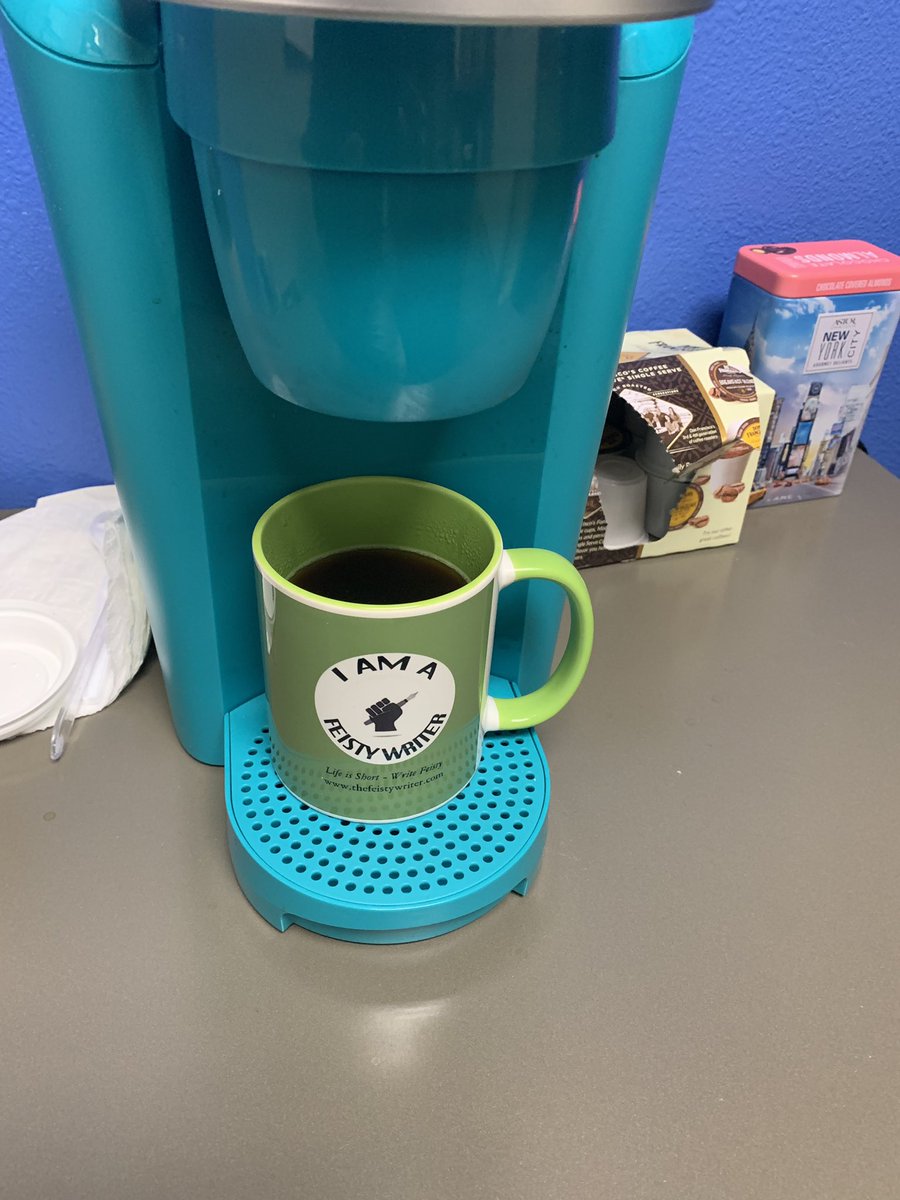 What a perfect way to start day 3 of classes! #goodmorning #coffeemakeseverythingbetter #wegotthis