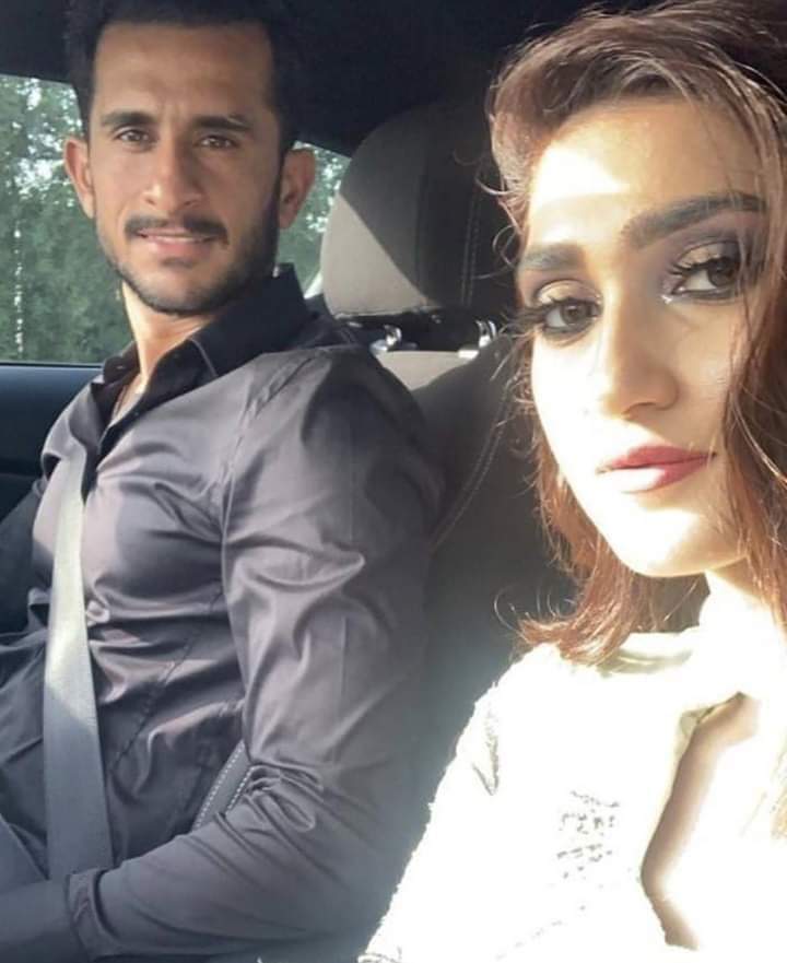 MrNaqvi2's tweet photo. Hum #pakistan_team Mai India ka behnoi current player lazmi rkhna chate thay qk shoaib Malik sahb retire hogaye is liye Hassan Ali ko wahn rishta azdwaj mai munslik Kia
#chairman_pcb 💖😝 https://t.co/Lw1gYKGMuj