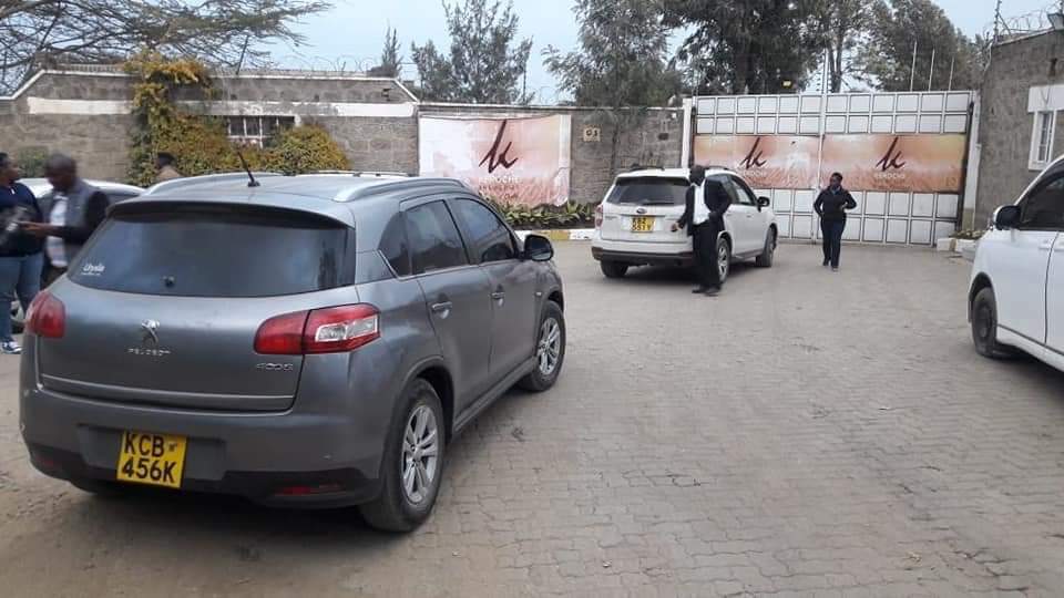 PolycarpHinga's tweet photo. Ever since @ODPP_KE took KRA staffers to court and Njiraini retired , a lot has come light about the warped operations at Times Towers. Humphrey Kariuki and Tabitha Karanja are some of the outcomes of the crumbling of the KRA cartelism webs. 
More is to come. #FixingTheNation. https://t.co/O54V93SH20