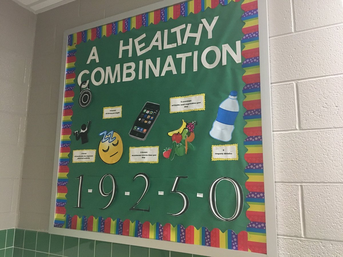MrsSeal_LCPS's tweet photo. This masterpiece took an embarrassingly long amount of time to create. But the girls locker room has art! https://t.co/7dISyOVpEm