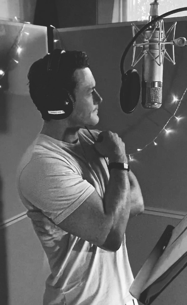 Been keeping this under wraps but now it’s out! I’ve signed a record deal and I’ve been in the studio recording my first ever album! I’m over the moon!! My first love has always been singing. FYI... ITS NOT A SHOW TUNES ALBUM! More info to come in the next few months. Stay tuned!