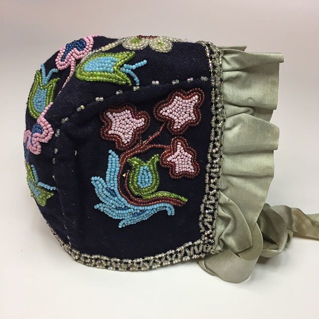 MNHS_NAAiR's tweet photo. Beaded baby bonnet, circa 1900, Ojibwe maker. #MNHSCollections #Ojibwe #beadwork ⠀
⠀
https://t.co/sKTA0jm1Gm⠀ https://t.co/wazpH7Lk52 https://t.co/QoDTJ3nV6e