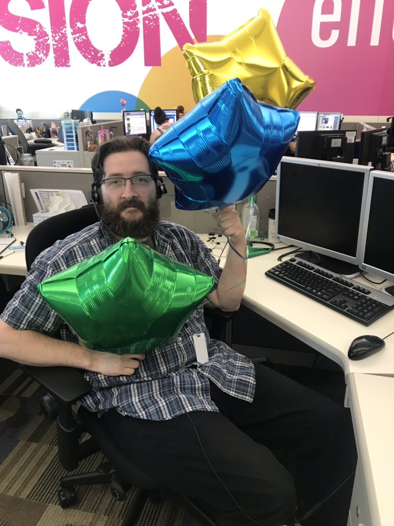 KevinEVV's tweet photo. 🔥🔥🔥 RT @mswicked71: Not even lunch and David has a balloon collection!! Someone came to make bank! @EvansvilleMss @KevinEVV @seanclarke333 #EvvMacAttack #TuggleNation https://t.co/NWn6mqBLvb