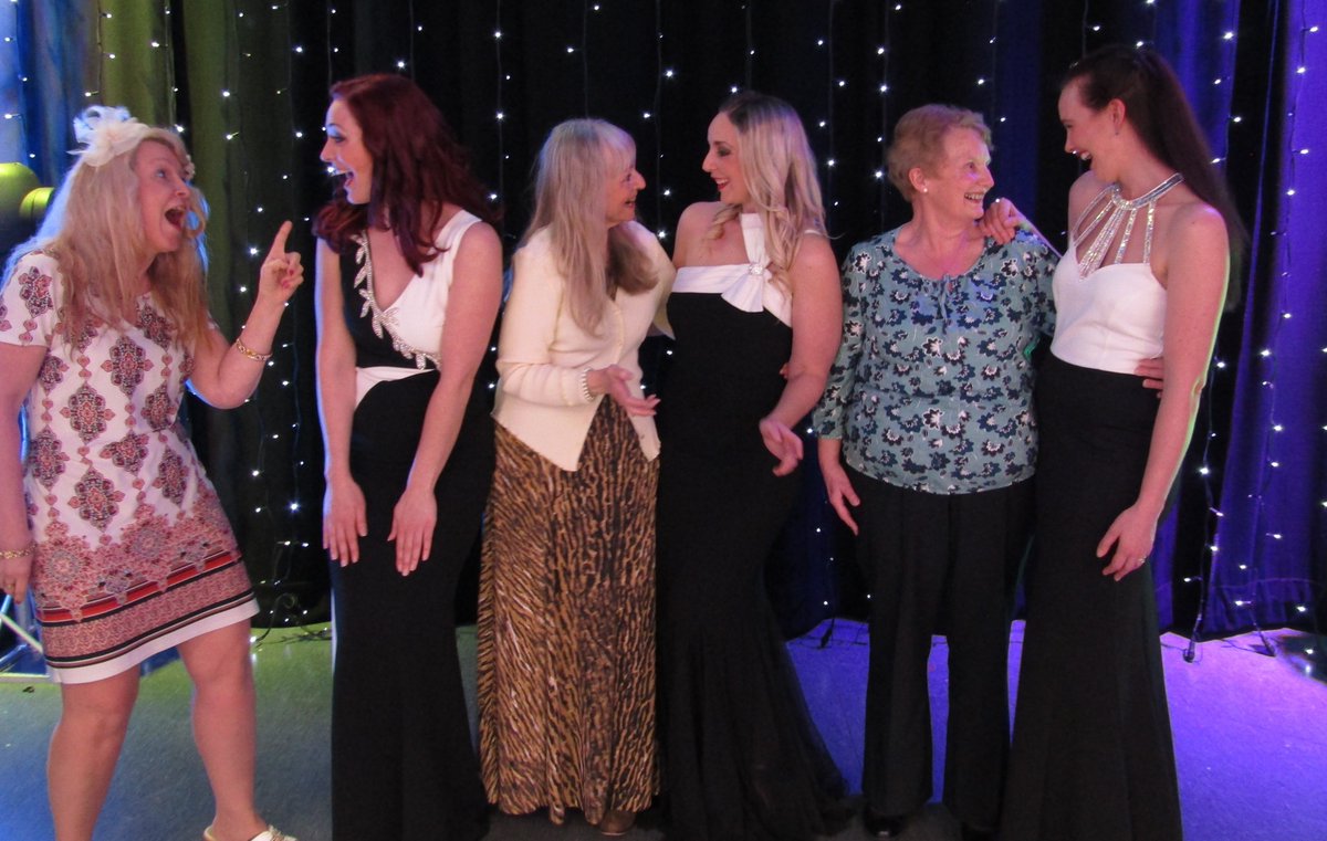ProductionsBel's tweet image. The @ProductionsBel ladies and their Mums. We are very lucky to have such supportive families 💜#classicalcrossover #entertainment #uniqueentertainment #booking #event #corporate #soprano #vocaltrio #weddingentertainment #wedding2020 #entertainmentact