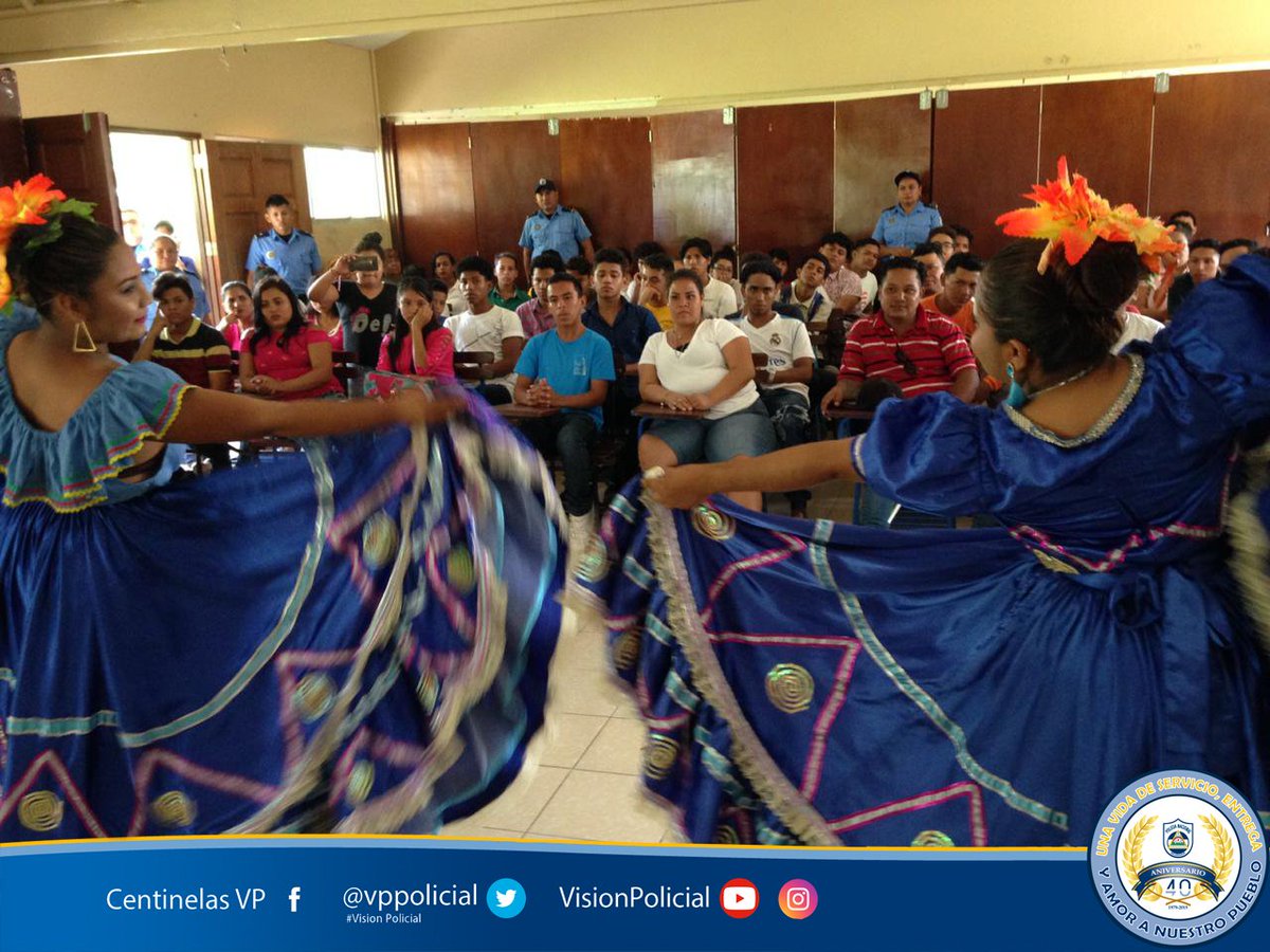 PNNicaragua's tweet photo. En saludo al 40 Aniversario de constitución de la #PolicíaNacional, se desarrolla la Novena feria técnica vocacional, en la #DAJUV, con el lema "Una vida de entrega , amor y servicio a nuestro pueblo"
#40AnivPNNic
#VisionPolicial https://t.co/CfeciSPy2M