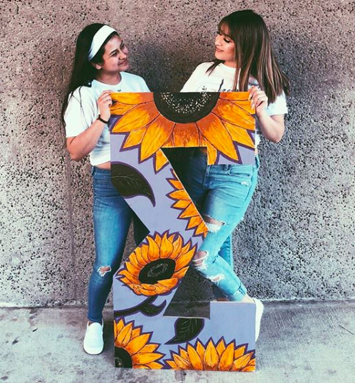 trisigma's tweet photo. In a world full of roses, be a sunflower!
Unless you can be a violet. Then definitely be a violet. #GoTriSigma #JustTriIt https://t.co/ajioukkO4u
