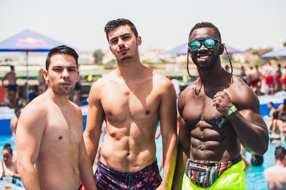 DreambeachFest's tweet image. ¡Qué buenos ratos pasamos en nuestra #PoolArea! Música, amor, amistad... ¡La mejor experiencia del verano! ✨✨