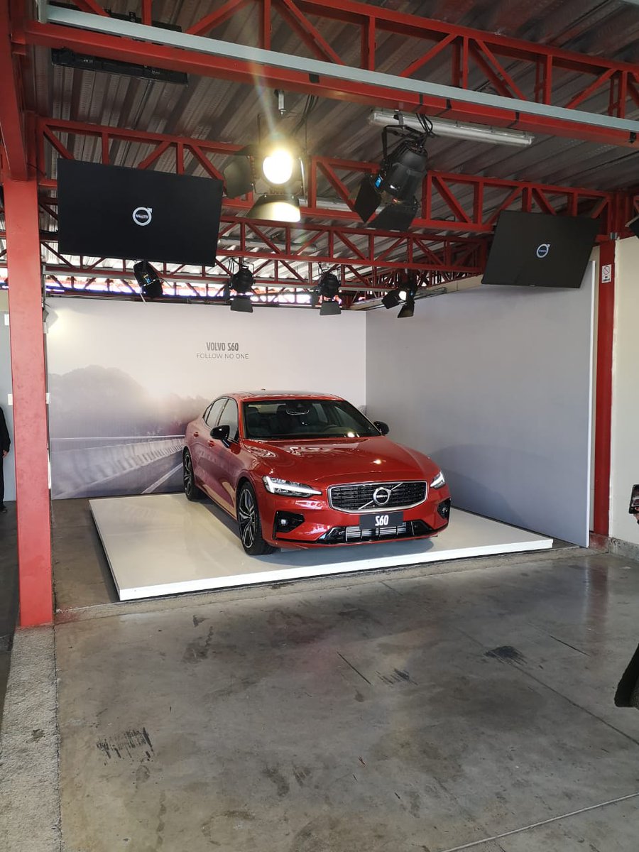 Volvo Car Chile tweet media