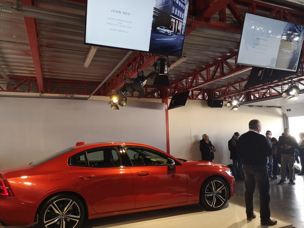 Volvo Car Chile tweet media