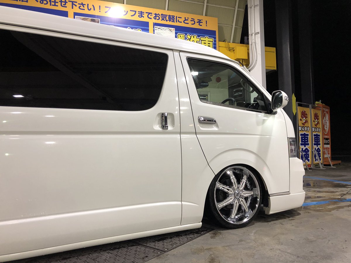 BuzzSoundFactoy's tweet photo. #私の弄り方好きな人RT
#200系
#L175S
シンプル派です😊😊
ハイエースとムーヴを
弄くって楽しんでます♡ https://t.co/bVis6fNWAC
