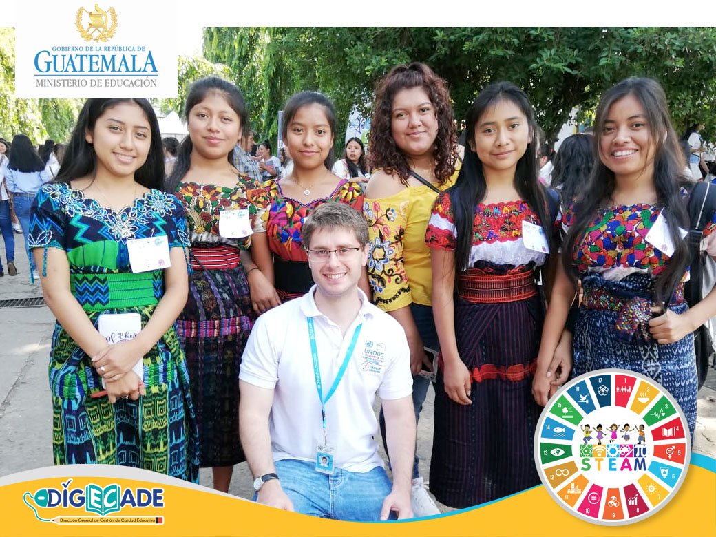 Digecade's tweet photo. Actividad Niñas TIC - STEAM - ODS, Suchitepéquez.
Información acerca de la Prevención del Ciberdelito por Jordi Martín de Doha Declaration
Digecade Mineduc
#Digecade #GirlsInICT
@dohadeclaration
@un__cyb
@unodc_ropan https://t.co/mp4VWDBVV0