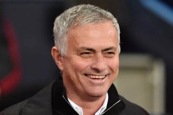 pisto_gol's tweet photo. In Inghilterra c’è polemica sul VAR, Josè Mourinho la pensa così “Solo i ladri possono essere contrari alle telecamere di sicurezza” MasterClass https://t.co/lVpOs0vyz9