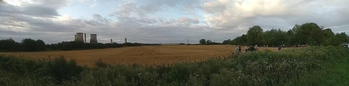 hackery's tweet image. Didcot, when the walls fell.