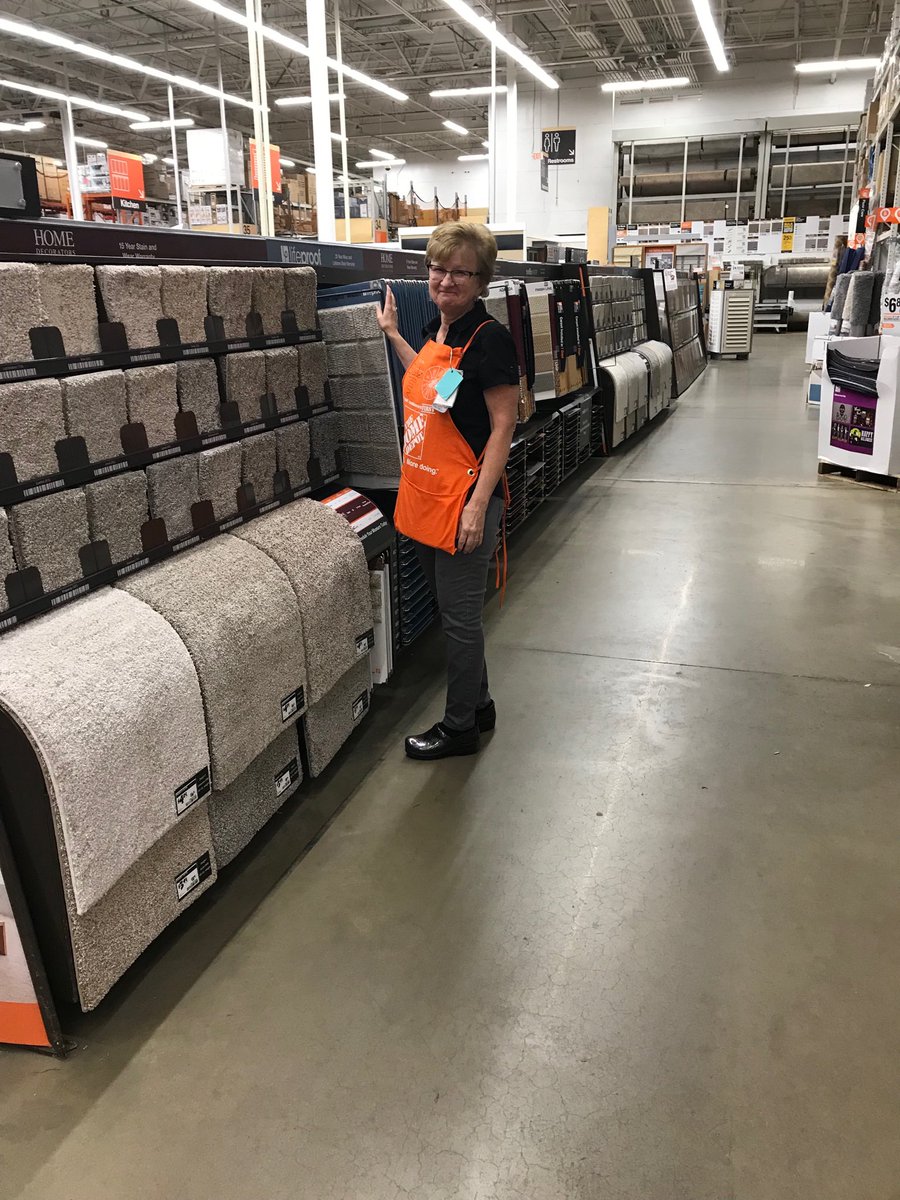 valerie_hdms's tweet photo. #4143 8x8 Free Samples... No waiting!! Customers are loving this! #takeyourshared23 @hdericmacdonald @PicininiDwayne https://t.co/Nu9Z2ooI5e