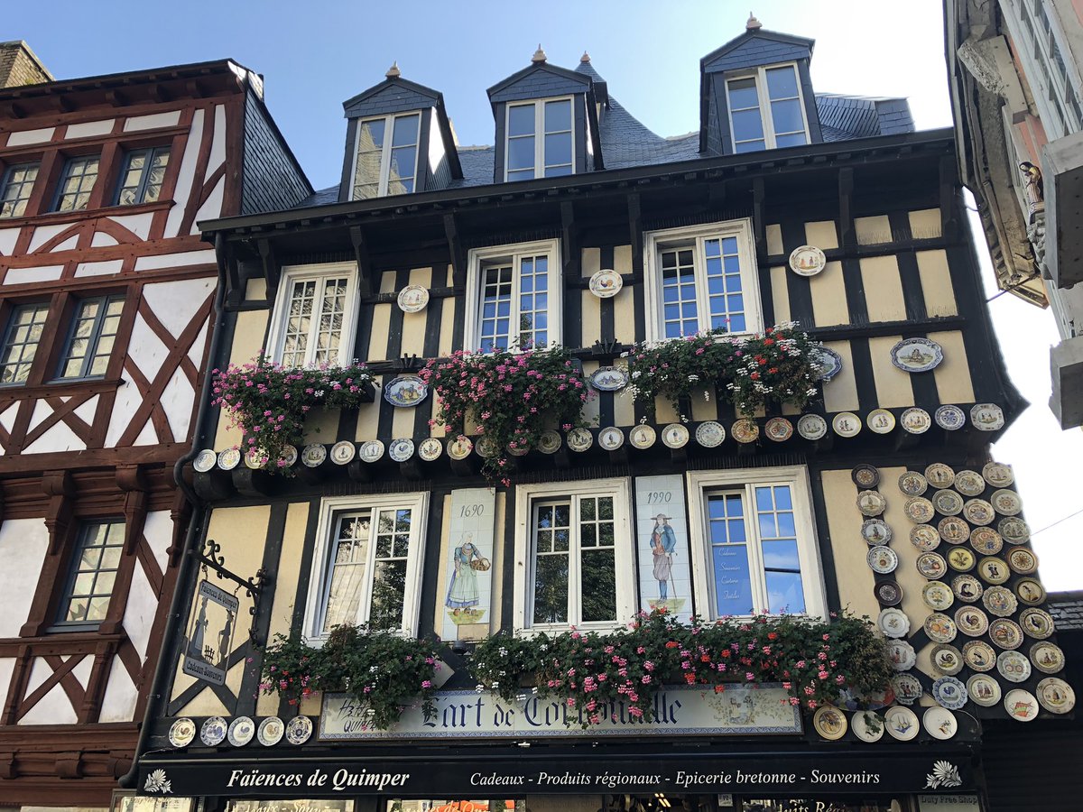 RollZanzucchi's tweet photo. Super journée de soleil à découvrir #Bretagne #Finistère #Qimper #BaladeSympa avec crêpe beurre salé ! 🤩 https://t.co/Sfvjm8JKsz