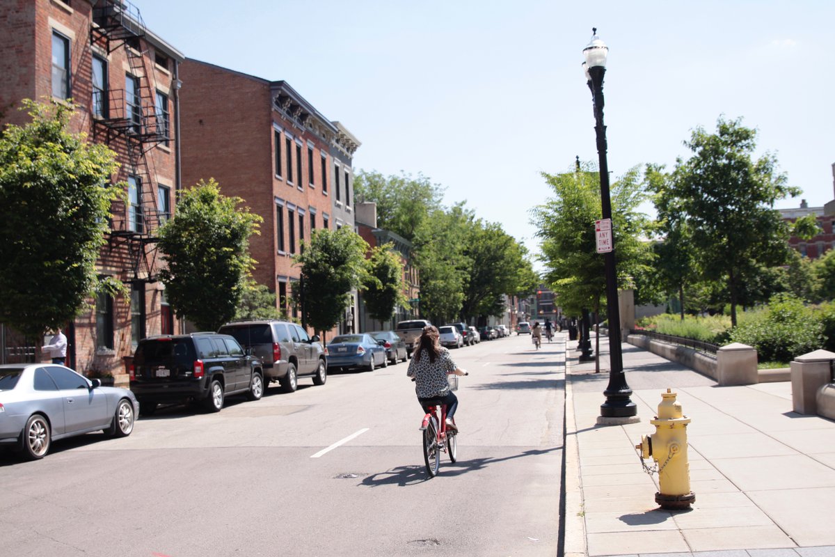 Checklist for a perfect August day:
Great weather ✅ 
Great views ✅ 
Great bike ride on a #CincyRedBike ✅