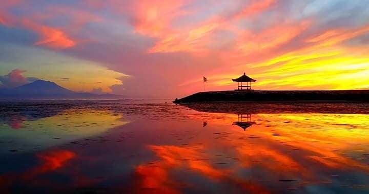 willowmactravel's tweet photo. Bali beach &amp; bliss  from £959pp
Return flights from Gatwick
7️⃣nights at 4*Puri Santrian, Sanur Beach
🥐B&amp;B
🚗Return transfers
🗓️ Valid for travel: 02 Mar 2020
#Travel #bali #holiday #willowmac #willowmactravel https://t.co/OgFtXG4qnv