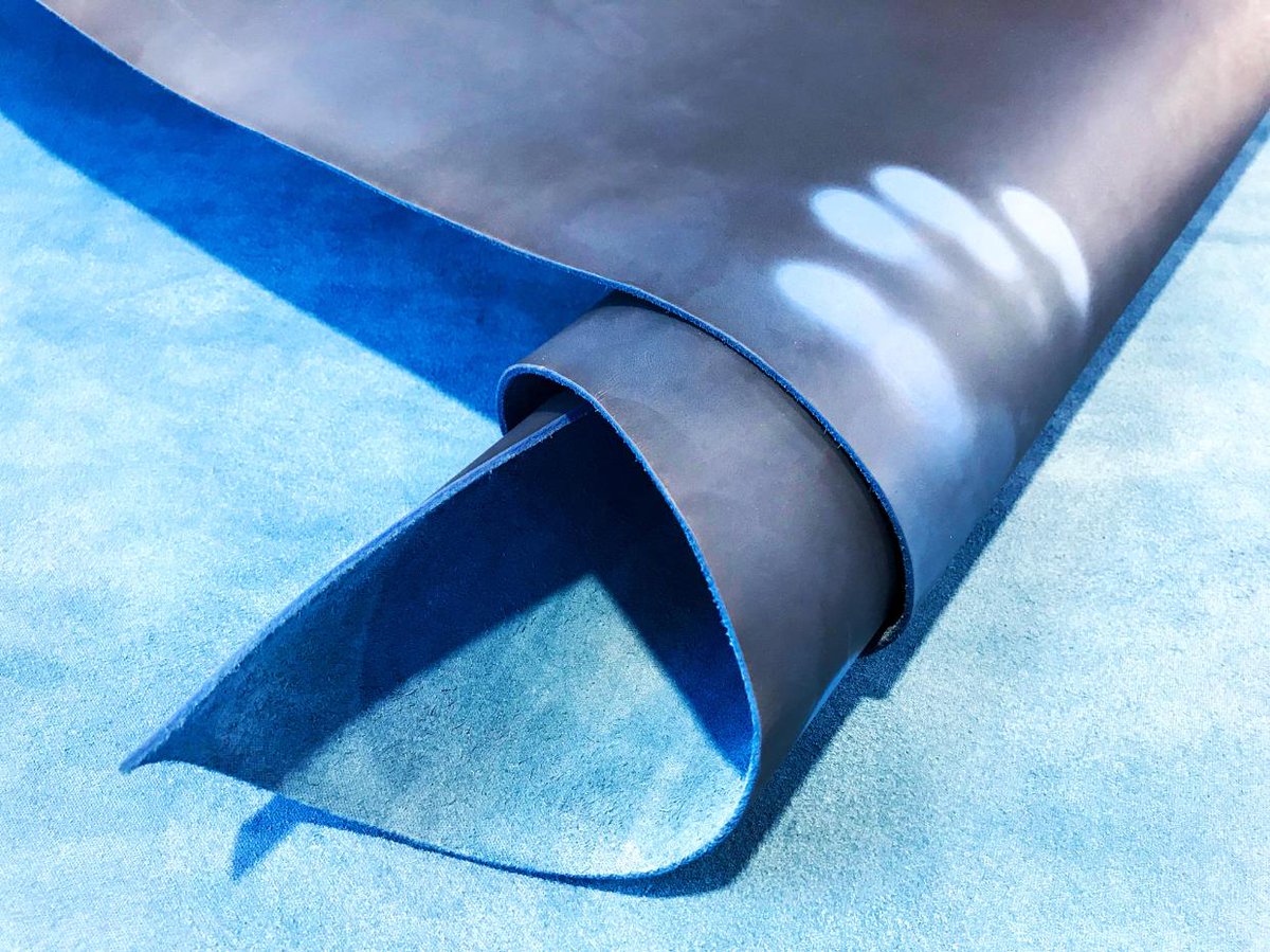 cosmomade's tweet photo. Thermochromic Genuine Leather

This innovative and unique leather challenges the limitations of conventional surface finish. The proprietary colorizing process shifts color as the temperature around surface alters.

#cosmomade #fabricoverform #sustainabilitymatters https://t.co/3QX2nC4VNZ
