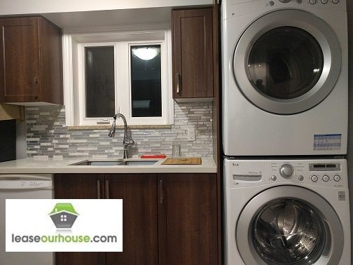 leaseourhouse's tweet photo. #Scarborough #Home for #Rent 3Bed 1Bath Avail Aug 25 $2,100 + Util Location! This 3 Bdr, Newly Renovated and Freshly Painted Home (Upper Level 1st and 2nd Floors Only, Bsmt Not Included) In Toronto's Sought-After Neighborhood, Extra Large Kitchen 

https://t.co/7kLTl8nXXv https://t.co/460Roscxss