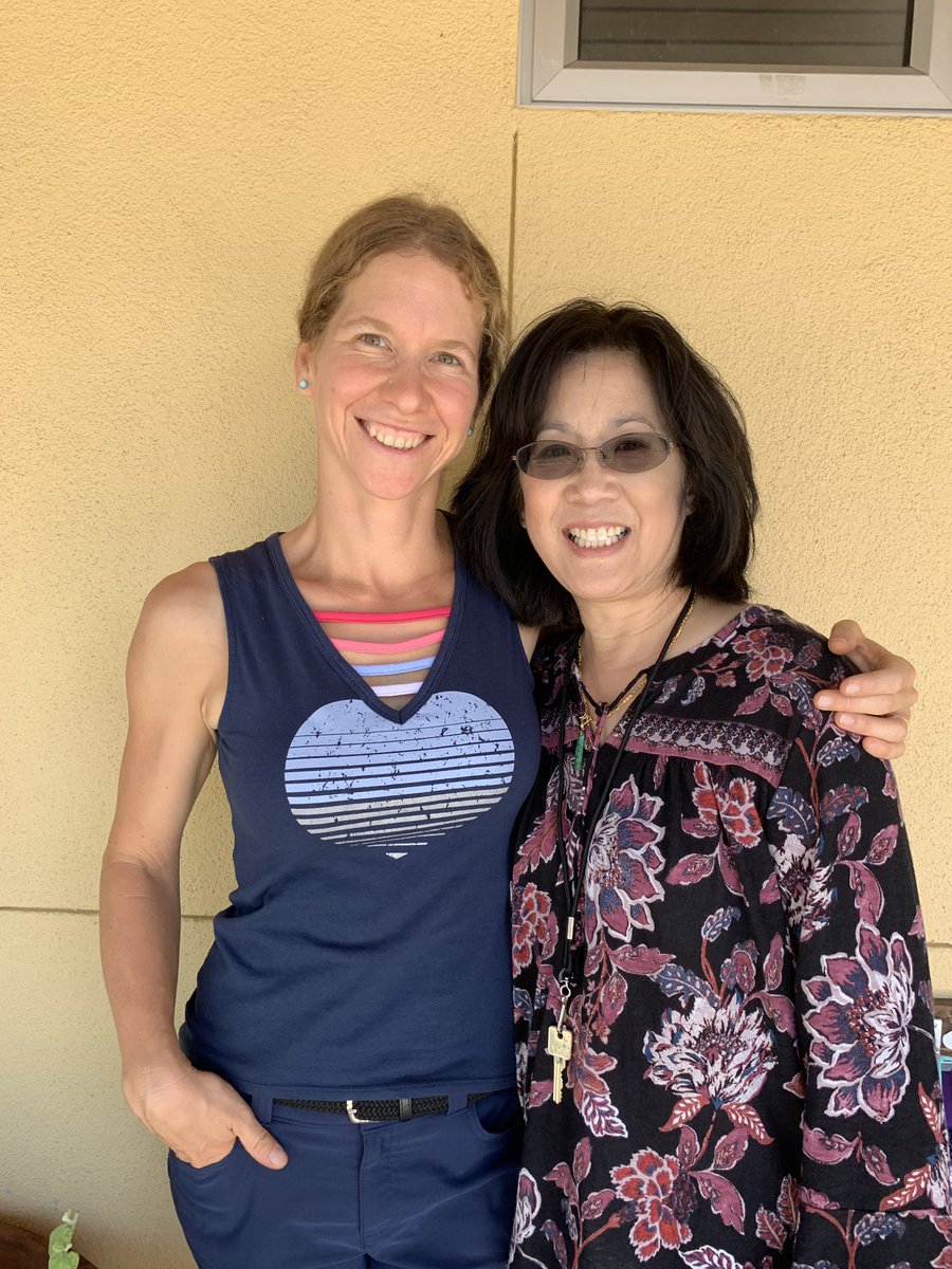 MissKimsKinders's tweet image. What a fantastic first day! Meet the Kindy Teaching Team! Miss Andi, Mrs. Wong and the incredible Mrs. Welch, our fab P.E. teacher. @MissDugansKs @OakCougarsPE @lasdk8 @OakPrincipal #FirstDayOfK #TeamKindy #TheDreamTeam