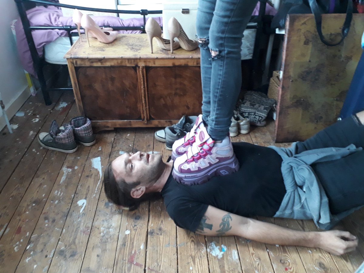 TrampleUk's tweet photo. Just under a hour to go before tonights voting is over for ladyx slippers my alarm clock winners are announced. @LadyXofukstomp #ukstomp #trampledangel #bdsmgame #ladyx #trampling #bdsm #femdom #crush #highheeledtrampling https://t.co/ByJ6ZCUue2