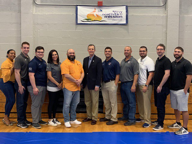 ColumbusHS_Mia's tweet photo. We warmly welcome a number of new teachers and staff members to Christopher Columbus High School. You're going to change so many lives for the better! #CPride #Adelante https://t.co/HdarYUStqk