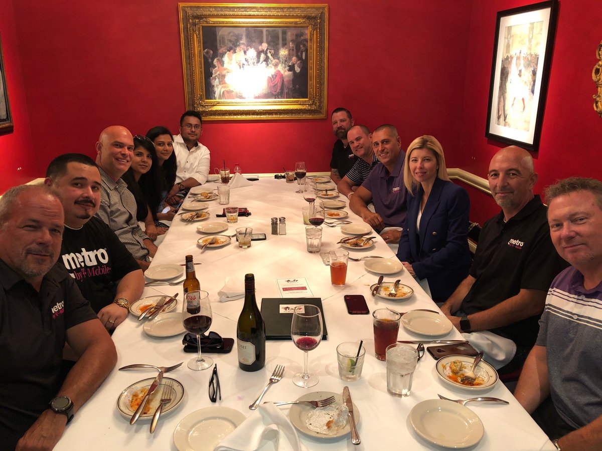 Cell Nation... National Business Review! Congratulations on a great year in review! And being 20/20 in 2020! ⁦⁦<a href="/MetroByTMobile/">Metro by T-Mobile</a>⁩ , ⁦⁩ ⁦<a href="/MichaelZukowsky/">Michael Zukowsky</a>⁩, ⁦@LauraVogtMetro⁩, ⁦<a href="/SteveSeayMetro/">Steve Seay</a>⁩,⁦<a href="/TracyLangeMetro/">Tracy Lange</a>⁩, ⁦⁦@DannyBergMetro⁩