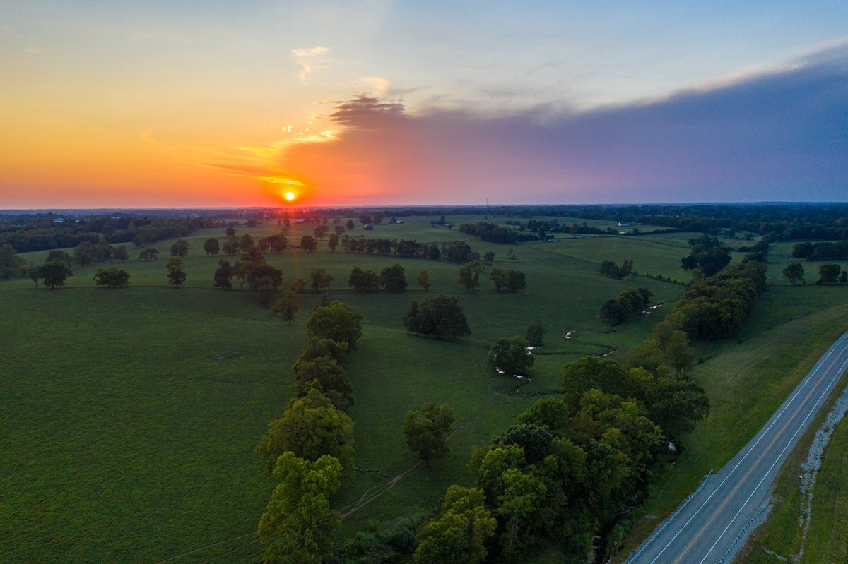 A gorgeous central Kentucky sunset by Freeman Kelly Dronography via @JustinRothWX