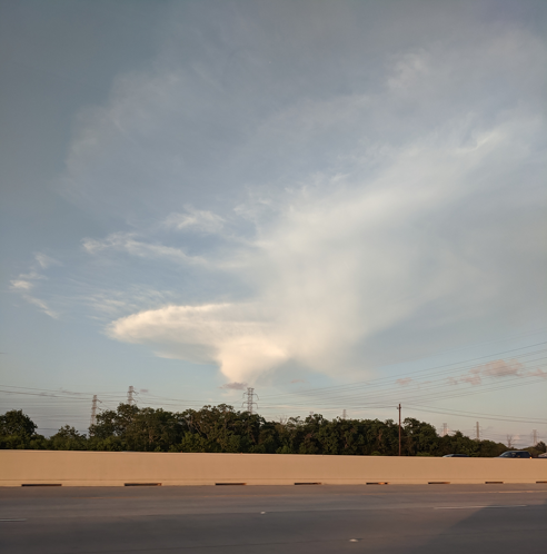 Doc_Brandt's tweet photo. Orphan anvil over Houston, TX https://t.co/mkAlzlE1PR