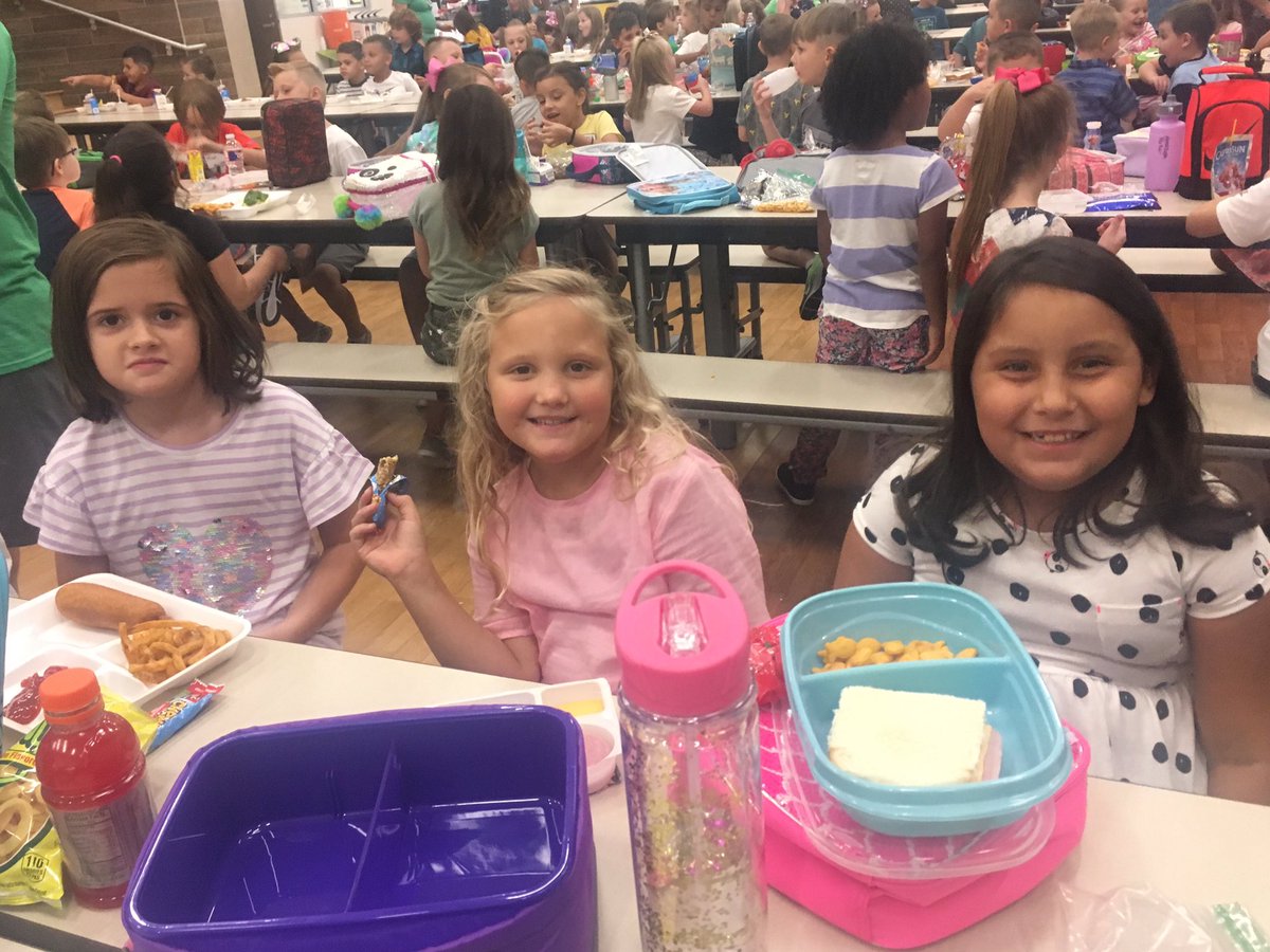 Lunch time is our favorite! First day at Walnut Creek! #walnutcreekworldchangers #azleisdplacetobe