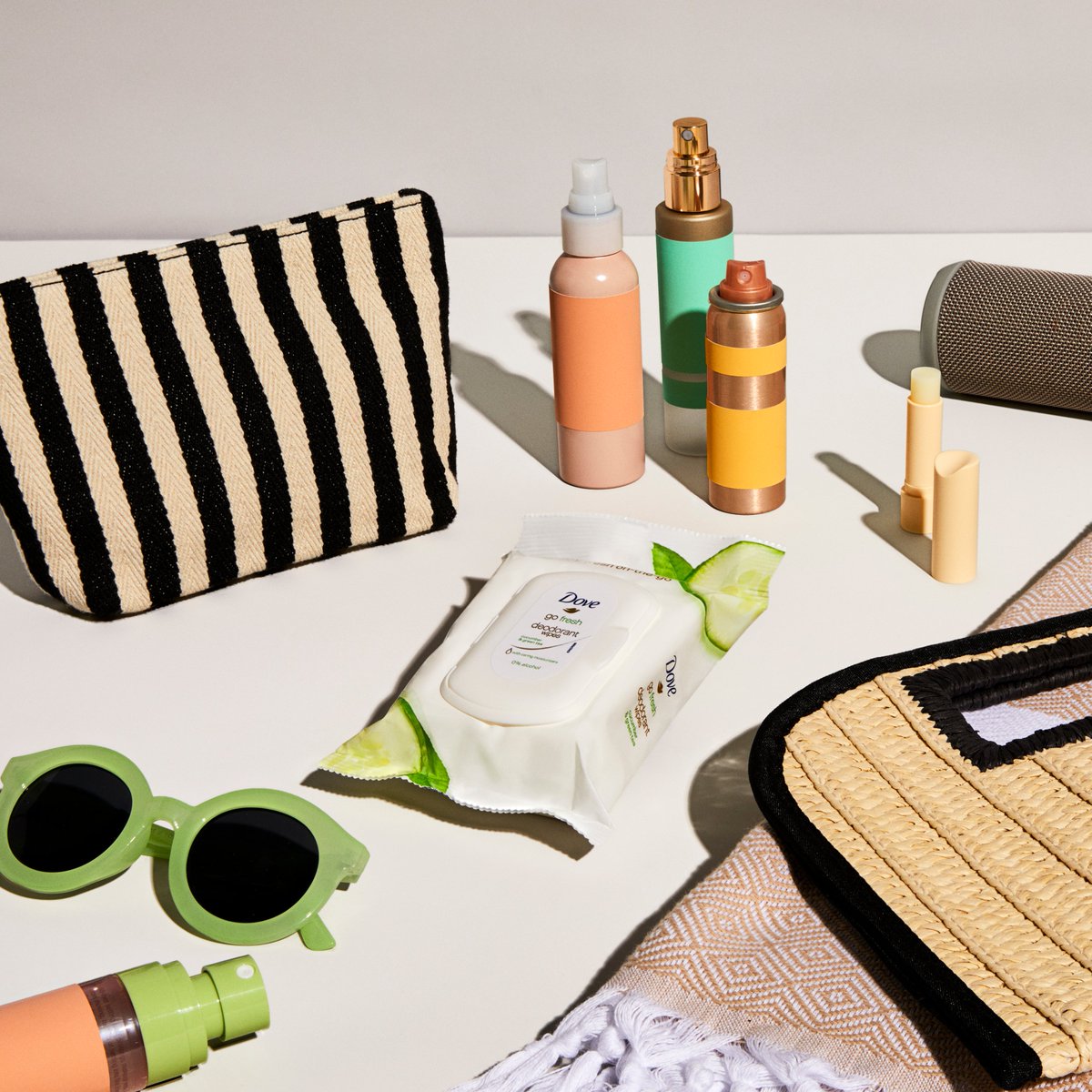 Allure_magazine's tweet photo. Headed on a summer getaway? Two Allure editors are sharing the products they always travel with when the weather heats up. ☀️ One summertime essential they both agree on is @Dove deodorant wipes to freshen up on-the go. https://t.co/RkwMN1KckO #Ad #FreshnessToGo #DeodorantWipes https://t.co/n78Uoiq3Pw