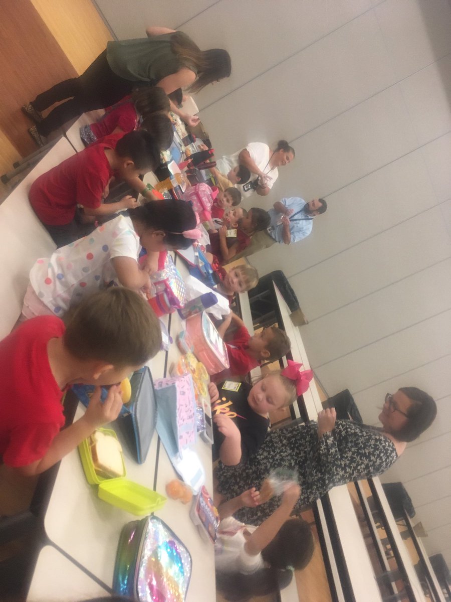 First day fun! Walking the halls and lunch time with new friends! #walnutcreekworldchangers #alzeisdplacetobe