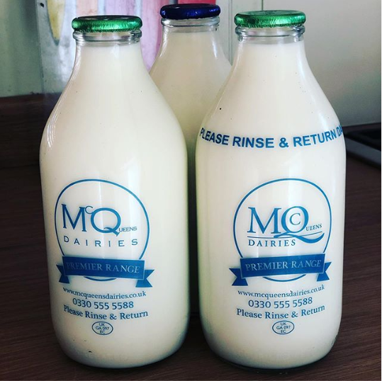 DairiesMcqueens's tweet photo. We want to hear YOUR tips for wasting less for today's #WastelessWednesday!

Have you switched from plastic to glass milk bottles yet? 🥛 
Do plastic straws have no place in your house anymore? 🥤

We'd love to hear your ideas 💭 https://t.co/FYATx1tuYG
