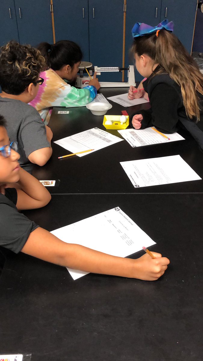 5th graders Investigating matter today <a href="/LamarElementary/">Lamar Elementary</a>