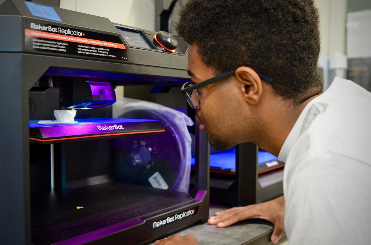 NOVASySTEMic's tweet photo. #STEM Camps at NOVA Manassas Battleview, NOVA Loudoun & NOVA Annandale bringing a superlative season of summer STEM Camps to a close (until next year). @novamanassas @ShoutOutLoudoun @NOVAcommcollege #WeDoSTEM #FutureSTEMworkforce https://t.co/V5Qr53HGFl