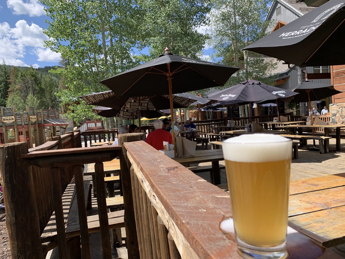 KickapooKeyston's tweet image. Stop by the Kickapoo Tavern and try out our freshly tapped rotator!  The name says it all!  An ice cold Deck Daze Passion fruit Wheat from Vail Brewing Company will compliment any day! Sip away while enjoying the gorgeous weather on our deck! #Kickapoo #GreatDrinksforGreatPeople
