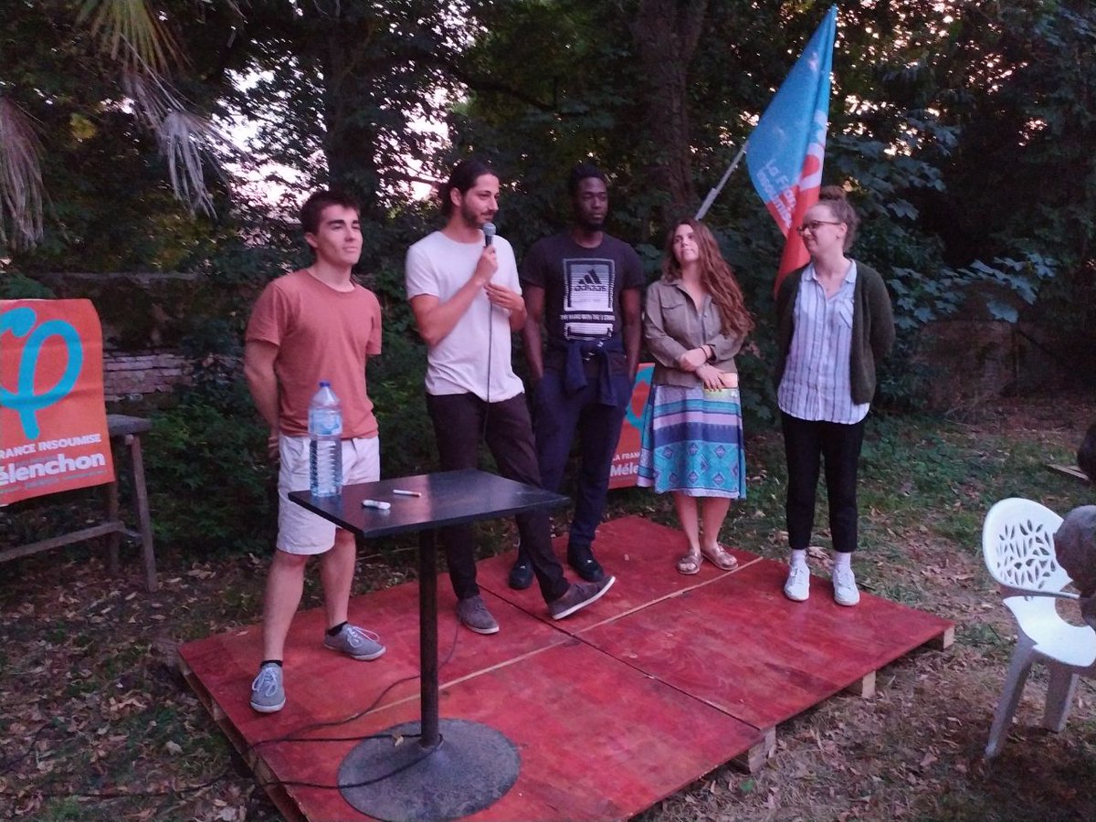 InsoumisJeunes's tweet photo. 🔴 C'est déjà la fin de ces #JJFI2019, qui se terminent avec un petit mot du Livret Jeunesse !

❤ Merci à toutes celles et ceux qui ont participé à l'organisation de ces journées, sont intervenus, ou ont juste assisté aux conférences ! 

A très vite ! 🖐 https://t.co/WvIAZ8E57M