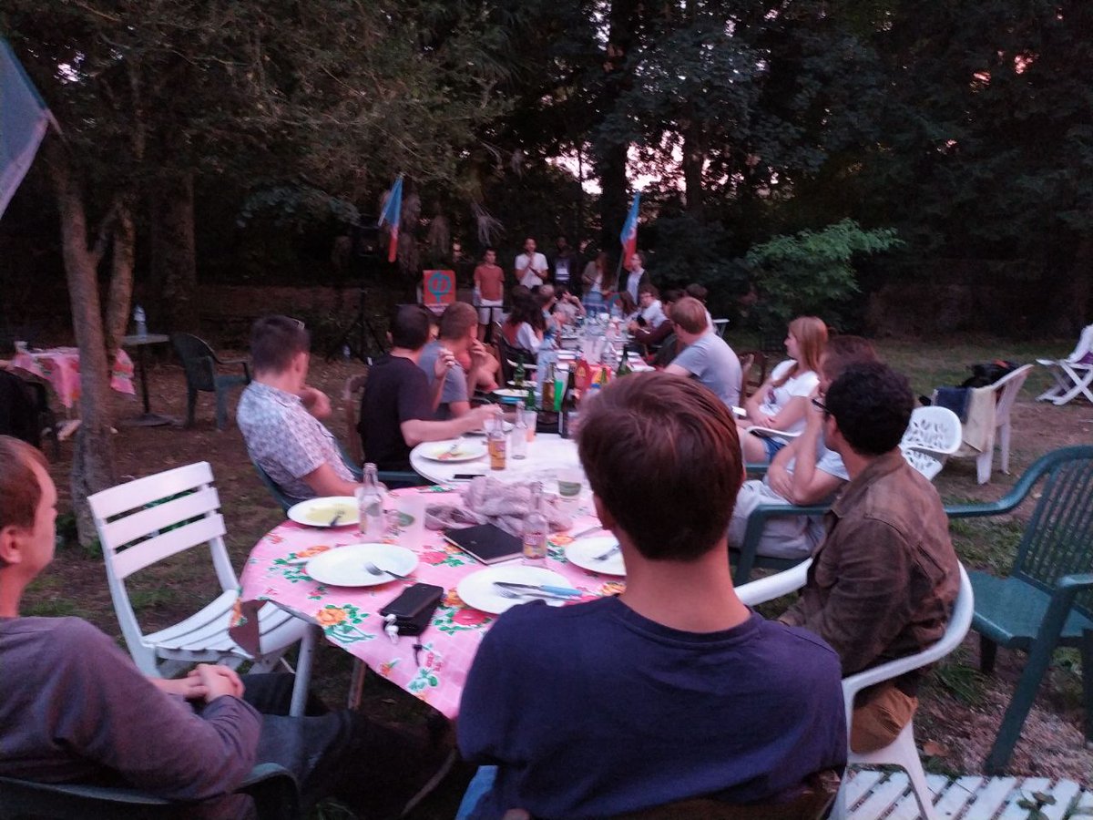 InsoumisJeunes's tweet photo. 🔴 C'est déjà la fin de ces #JJFI2019, qui se terminent avec un petit mot du Livret Jeunesse !

❤ Merci à toutes celles et ceux qui ont participé à l'organisation de ces journées, sont intervenus, ou ont juste assisté aux conférences ! 

A très vite ! 🖐 https://t.co/WvIAZ8E57M