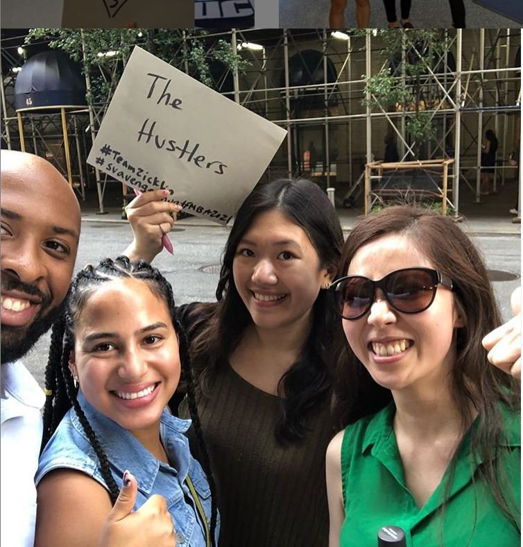 Baruch_Zicklin's tweet photo. Our new Full-Time #MBA students had fun & got to know each other during yesterday's scavenger hunt. #TeamZicklin #scavengerhuntftmba2021 #ZicklinPride #ZicklinSuccess https://t.co/3siOyn6kvn