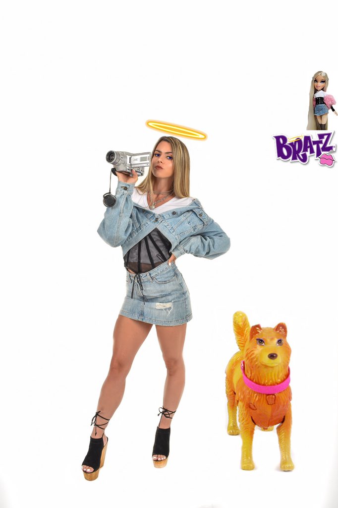 fortunatephotos's tweet photo. I don’t post or pop off on Twitter as much as I should 🥺🥴🥴

Hopefully y’all like this BRATZ meet Viva La Denim series 💋💋💋

IG: @fortunatephotography https://t.co/IdXbTgJWjM
