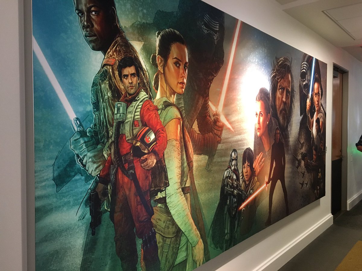 dan_brooks's tweet photo. This is how you decorate an office hallway. https://t.co/pSbBXwJQKb