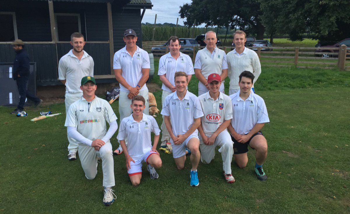 WorcsWCricket's tweet photo. And so the season ends.

@thetalbot_inn reach their target off 15 overs. https://t.co/hWYgxiVnWP