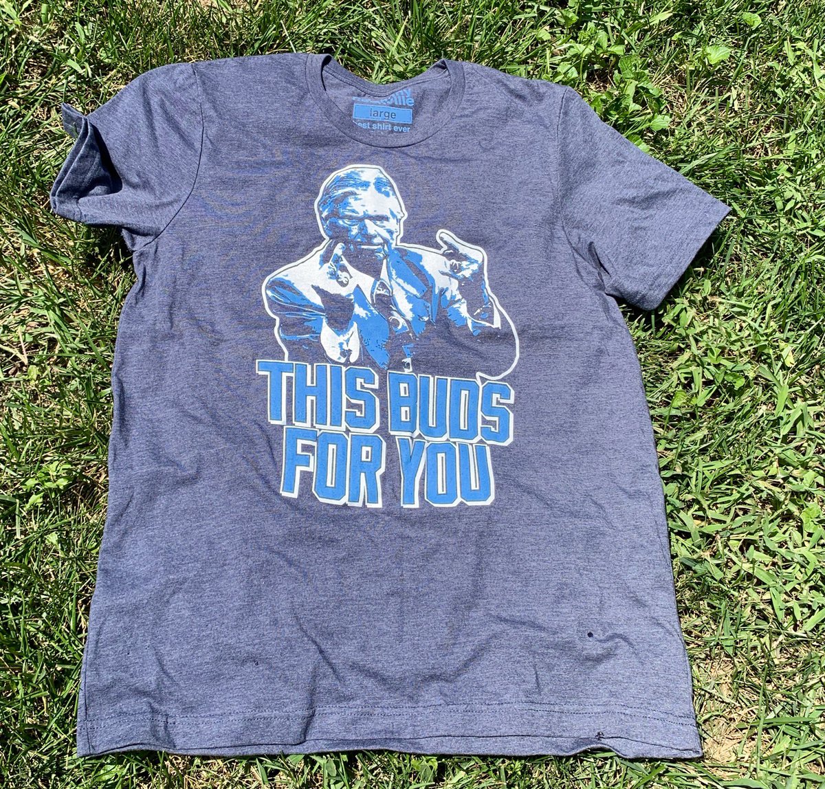 fastnasty's tweet photo. ⚔️GIVEAWAY⚔️

Found a Bud Adams shirt with a weird dark spot on it that you cant even see so Ill give it away!! Size Large!! Just follow and retweet to enter 🙌🏼🙌🏼🙌🏼 #titanup https://t.co/4F6XV03irX
