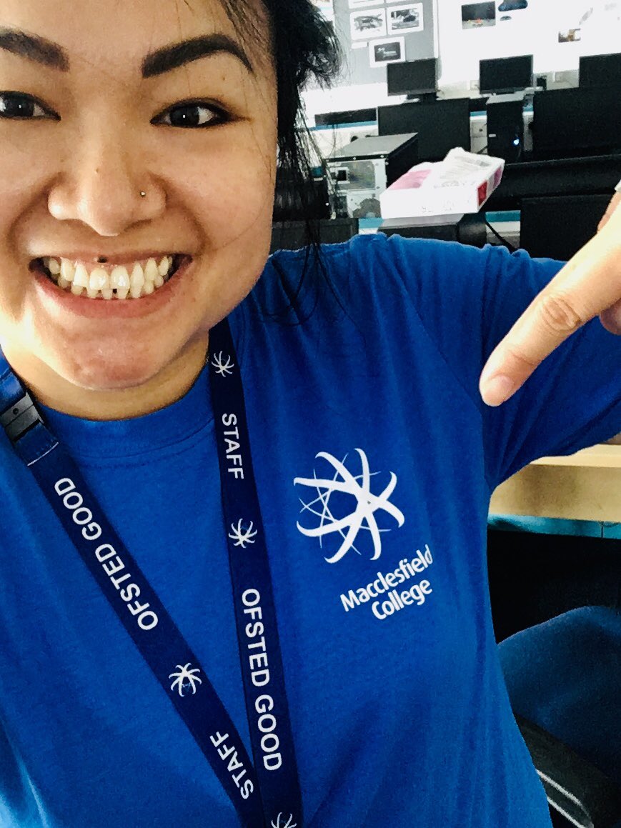 bigmaccpro's tweet photo. Check out my T-shirt I’ll be wearing the next few days! Can’t wait to enrol my new media crew #gcseresultsday2019 #makeitmacc #UALCreativeMedia #FE https://t.co/Ae3V8LNF3R