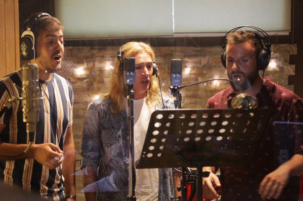 ¡Esta mañana hemos estado en el estudio junto a <a href="/secondmusic/">Second</a> preparando una sorpresa muy muy especial!
¿Imagináis qué puede ser?
#BelterSouls #Second