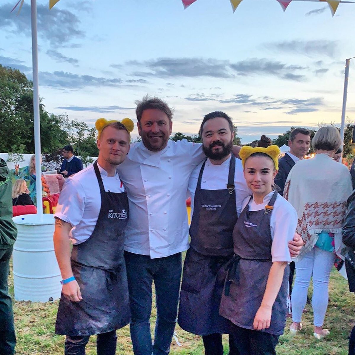 Calling all chefs and waiting staff, are you looking for a new opportunity? Join me <a href="/chewtonglen/">Chewton Glen</a> <a href="/thekitchenatcg/">TheKitchenatCG</a>. For more information or to apply click here - careers.iconicluxuryhotels.com #career #newjob #cheflife