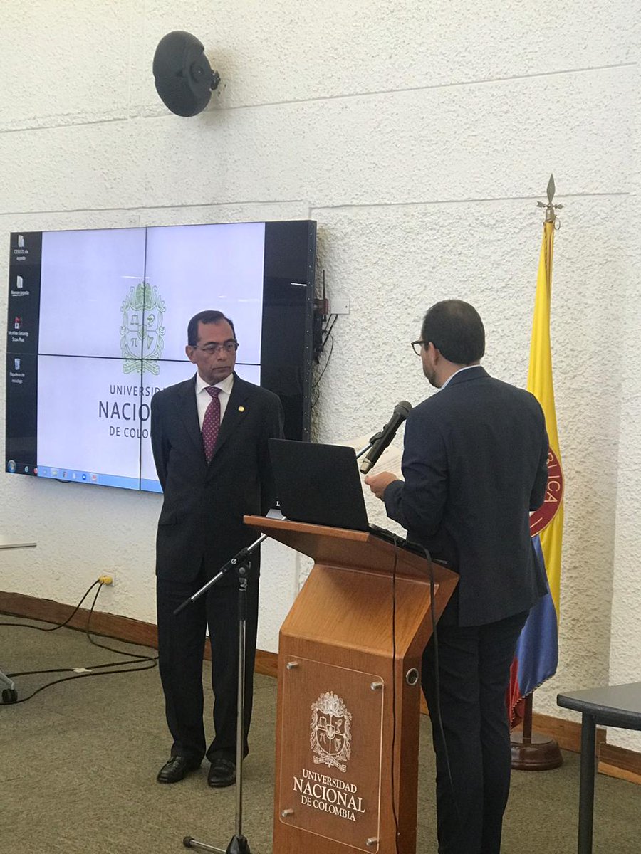Rector_Unisimon's tweet photo. Tras la reciente reelección, hoy me posesioné como representante de las universidades privadas ante el Consejo Nacional de Educación Superior (CESU), para el periodo 2019-2021. Es un verdadero honor para mí, como rector de una universidad regional, integrar este organismo. https://t.co/vPSfVQhCM9